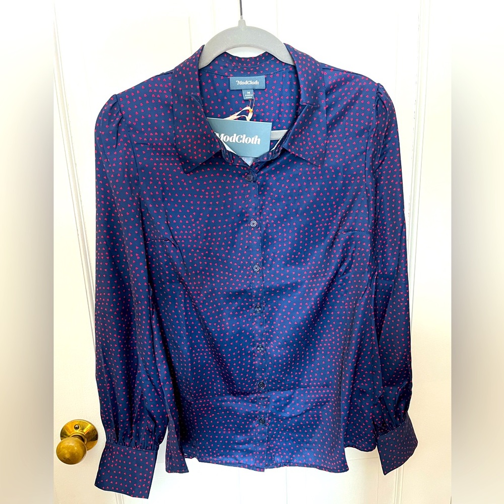 NWT ModCloth blue blouse with hearts, size medium